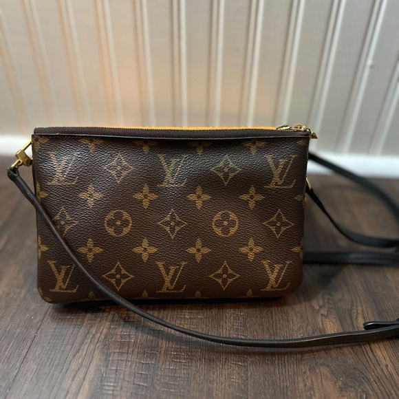Louis Vuitton Double Zip Pochette Reverse Print - Picture 2 of 4